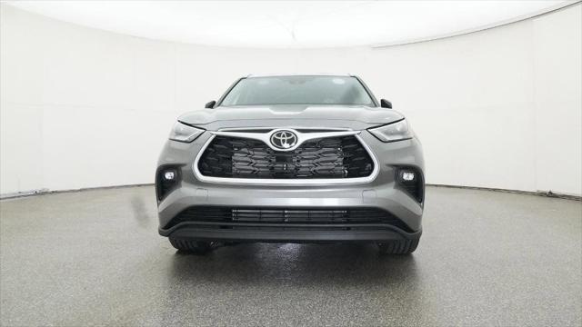 new 2025 Toyota Highlander car, priced at $50,936