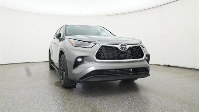 new 2025 Toyota Highlander car, priced at $50,936