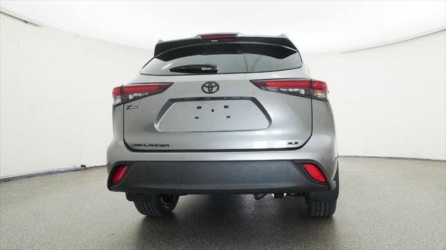 new 2025 Toyota Highlander car, priced at $50,936