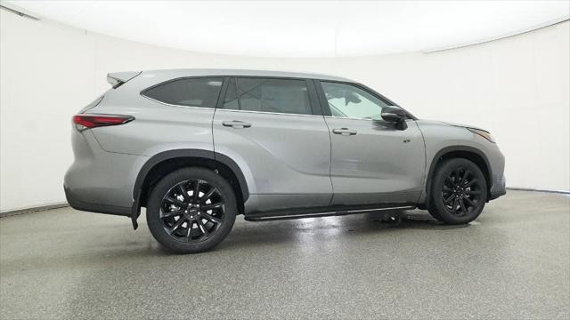 new 2025 Toyota Highlander car, priced at $50,936