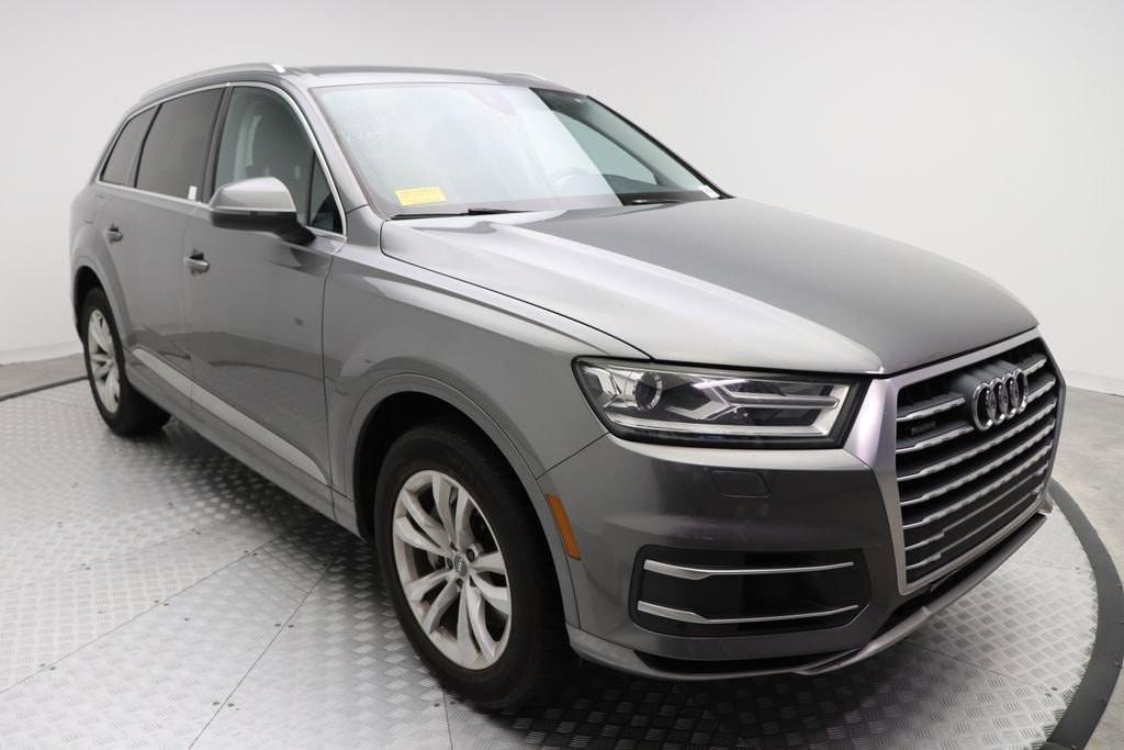 used 2018 Audi Q7 car, priced at $20,977