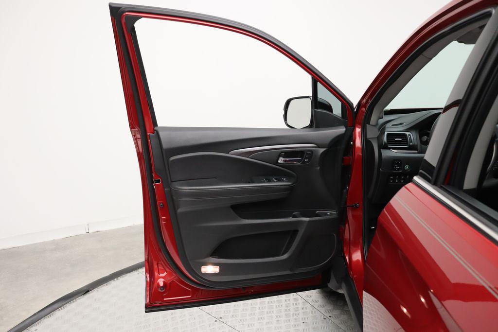 used 2023 Honda Ridgeline car, priced at $31,957