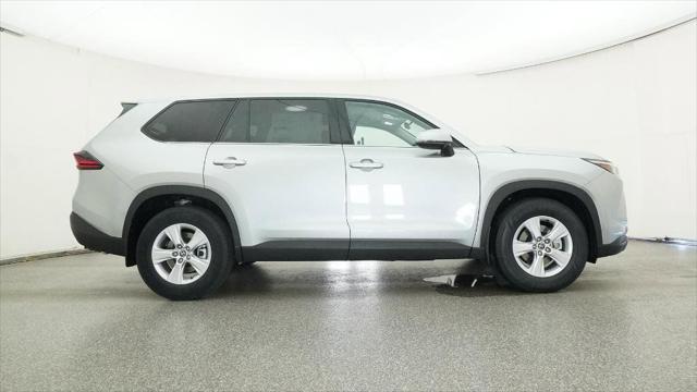 new 2025 Toyota Highlander car, priced at $44,415