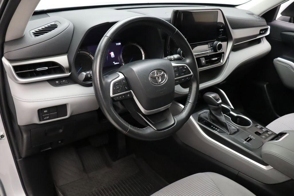 used 2023 Toyota Highlander Hybrid car, priced at $35,477