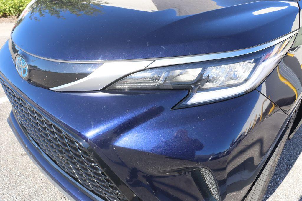 used 2024 Toyota Sienna car, priced at $46,977