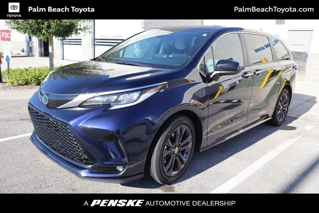 used 2024 Toyota Sienna car, priced at $46,877