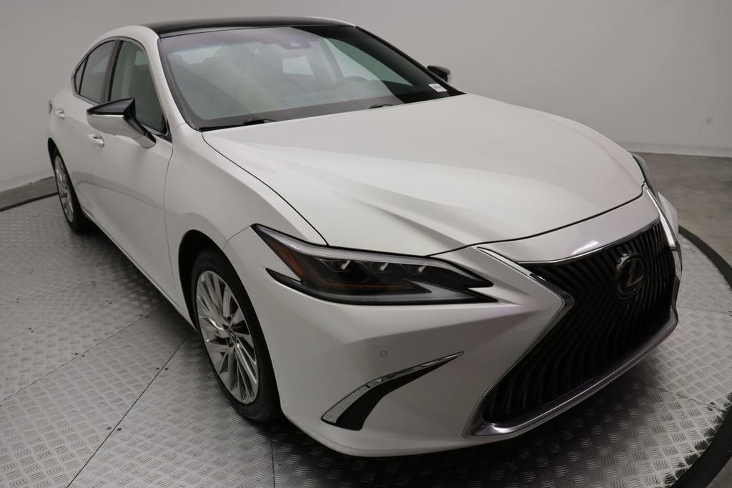 used 2021 Lexus ES 350 car, priced at $37,977