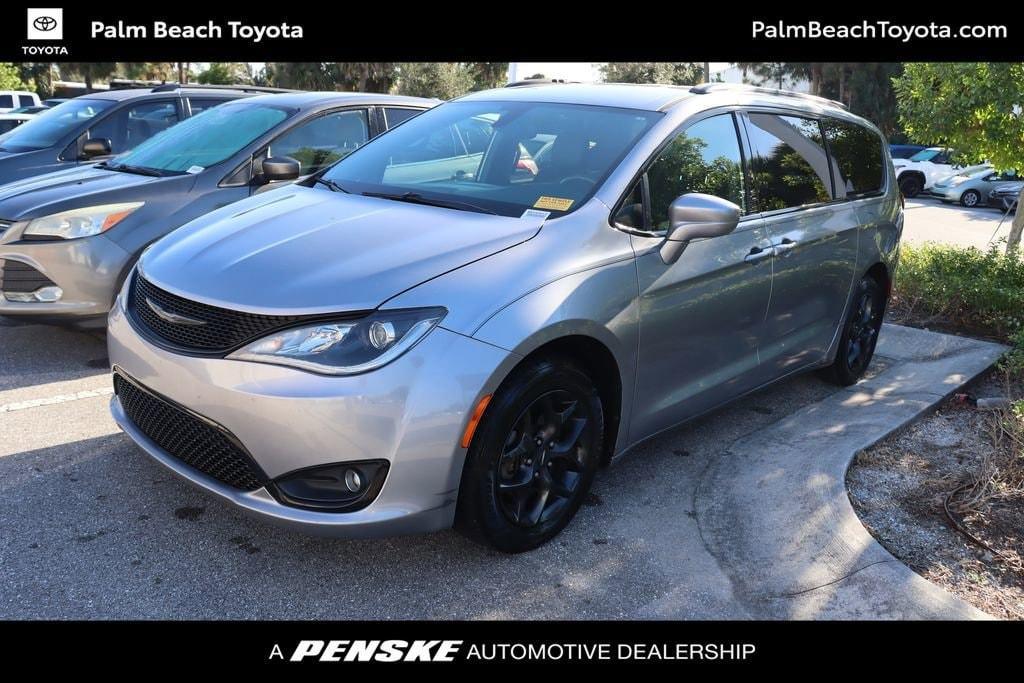 used 2019 Chrysler Pacifica car, priced at $13,357