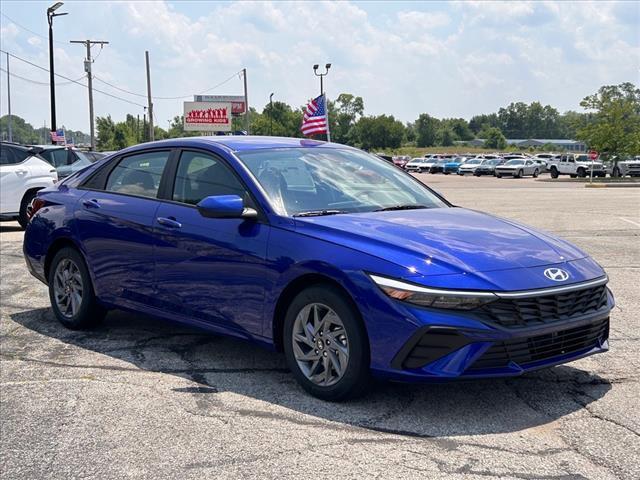 new 2024 Hyundai Elantra HEV car, priced at $27,985