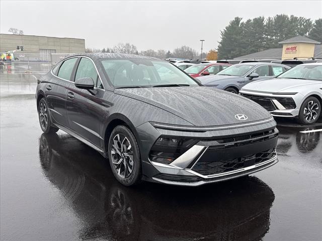 new 2025 Hyundai Sonata car, priced at $30,955