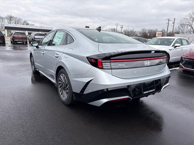 new 2025 Hyundai Sonata Hybrid car, priced at $38,097