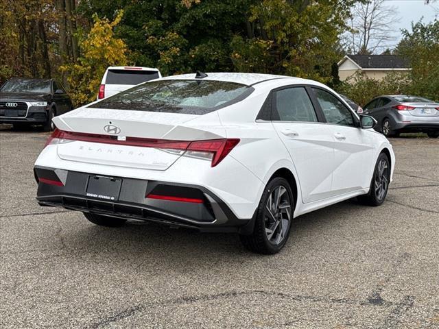 new 2025 Hyundai Elantra car, priced at $27,271