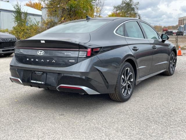 new 2024 Hyundai Sonata car, priced at $29,715