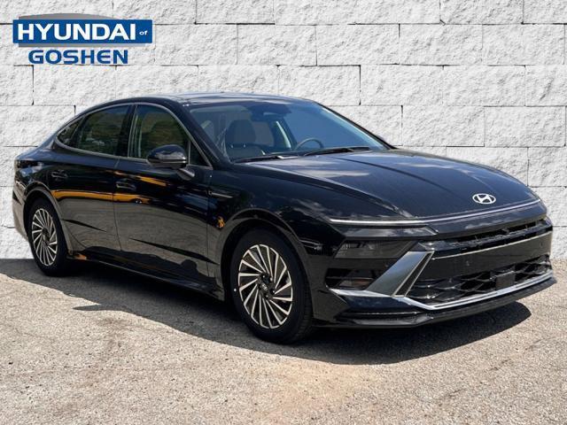 new 2024 Hyundai Sonata Hybrid car, priced at $38,835