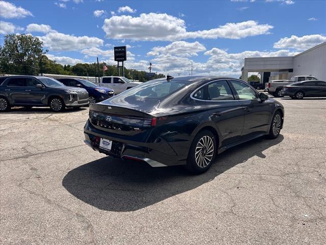 new 2024 Hyundai Sonata Hybrid car, priced at $38,835