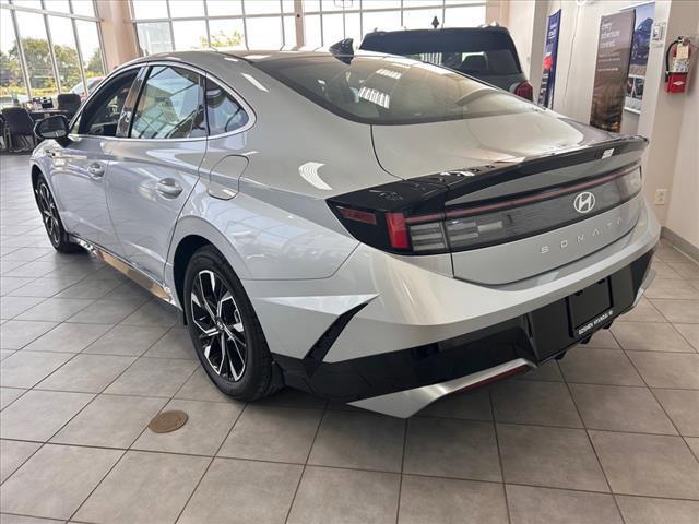 new 2024 Hyundai Sonata car, priced at $28,924