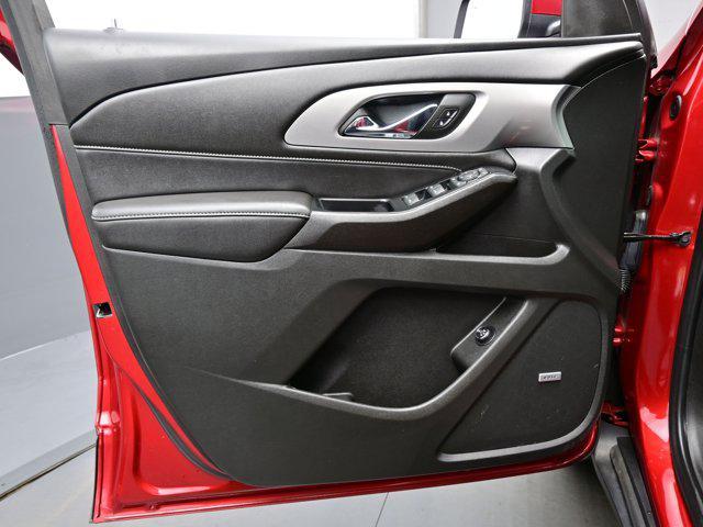 used 2023 Chevrolet Traverse car, priced at $36,000