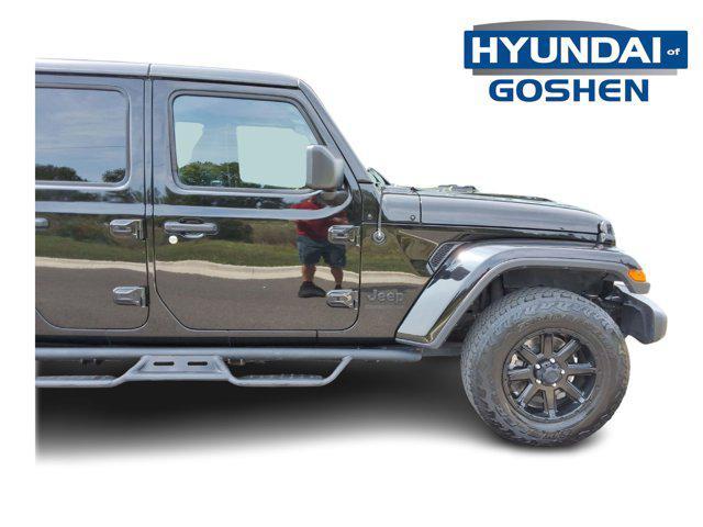 used 2021 Jeep Gladiator car, priced at $26,200