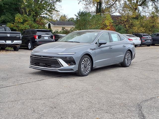 new 2024 Hyundai Sonata Hybrid car, priced at $38,895