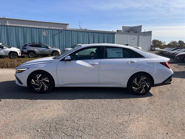 new 2025 Hyundai Elantra car, priced at $28,675