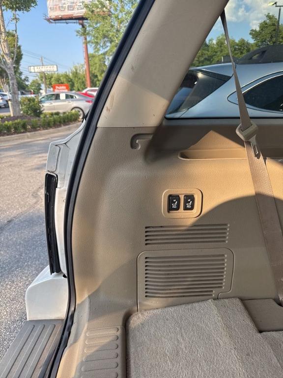 used 2010 Mercury Mountaineer car, priced at $5,995
