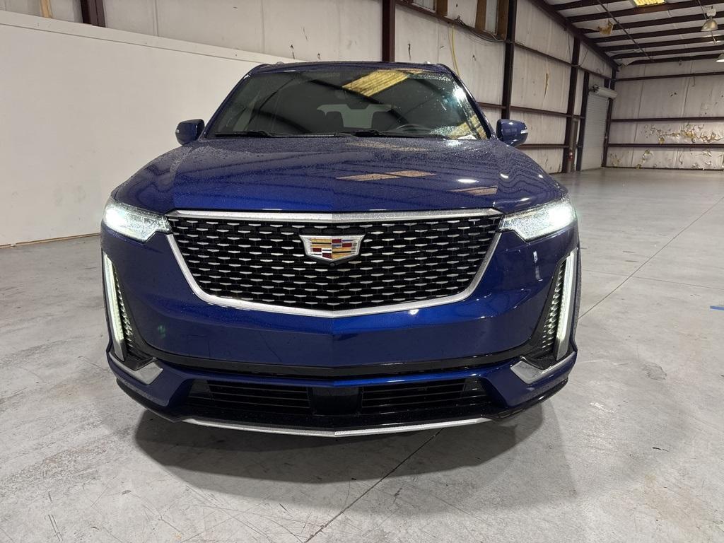 used 2023 Cadillac XT6 car, priced at $45,991