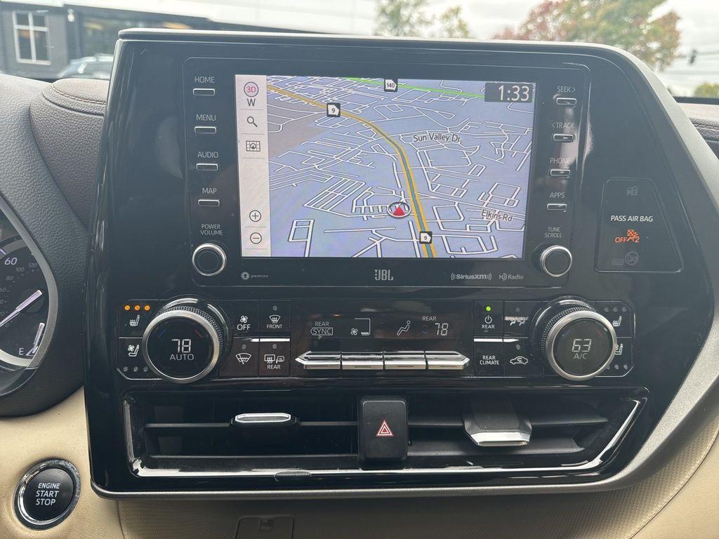 used 2022 Toyota Highlander car, priced at $34,991