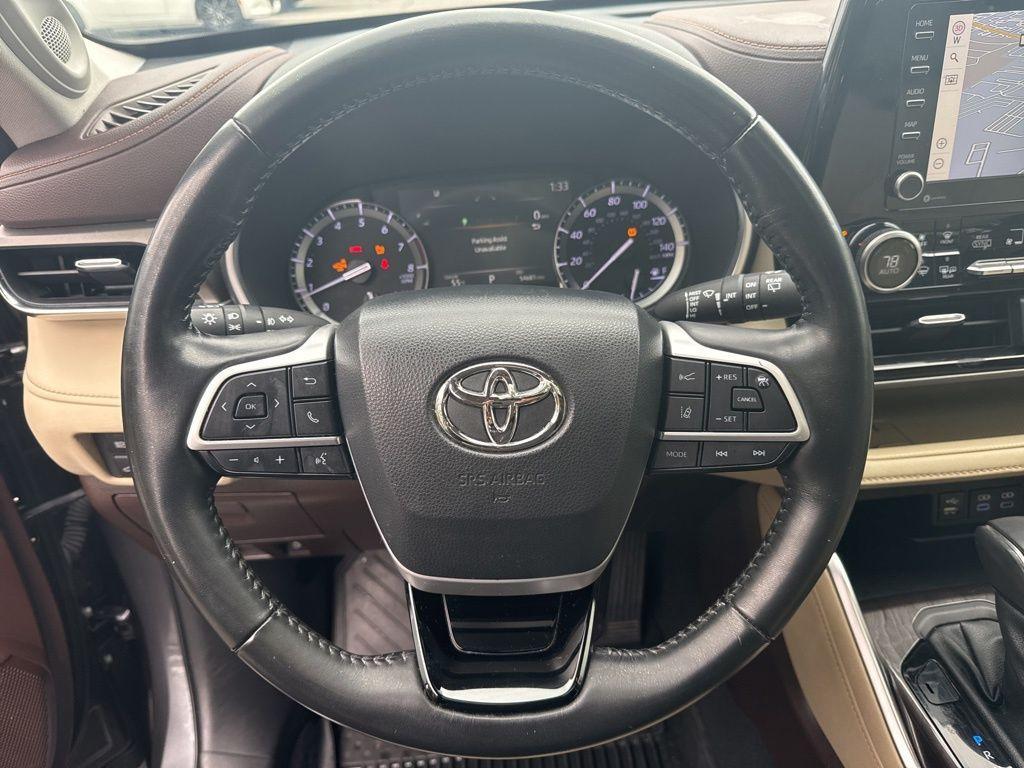 used 2022 Toyota Highlander car, priced at $34,991