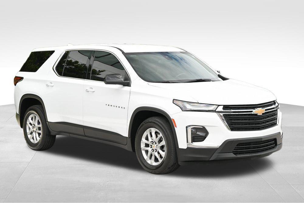 used 2023 Chevrolet Traverse car, priced at $28,991
