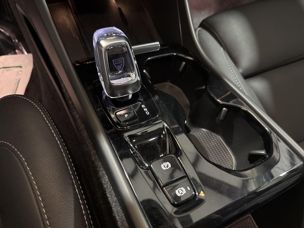 used 2024 Volvo XC40 car, priced at $32,491