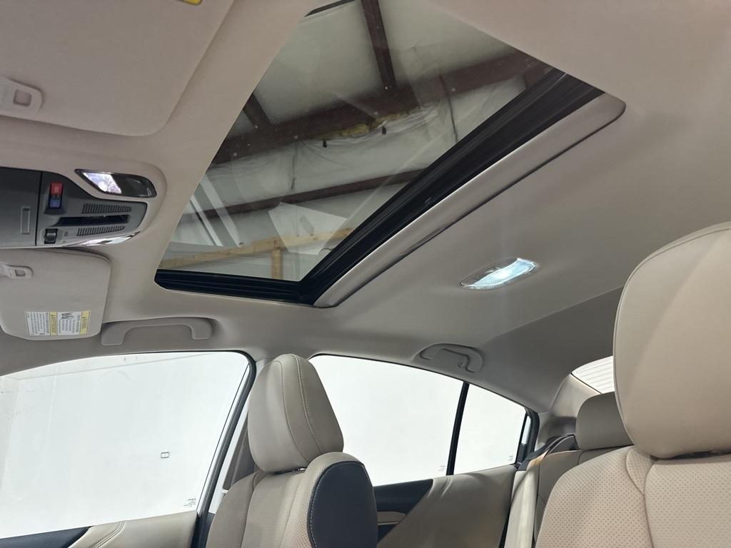 used 2022 Subaru Legacy car, priced at $24,291