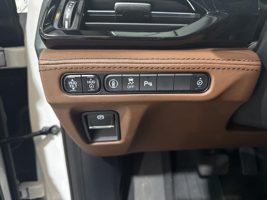 used 2023 Acura MDX car, priced at $41,991