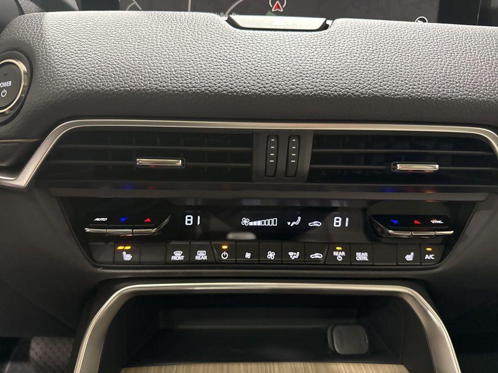 new 2025 Mazda CX-70 PHEV car, priced at $53,391