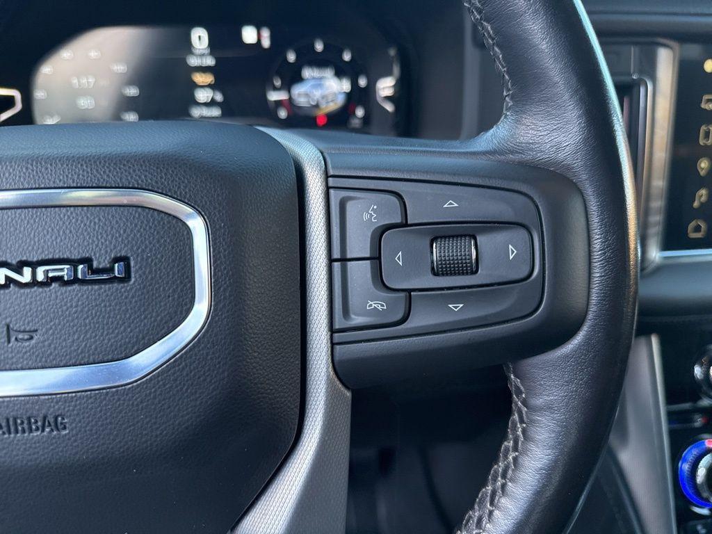 used 2022 GMC Yukon car, priced at $64,991