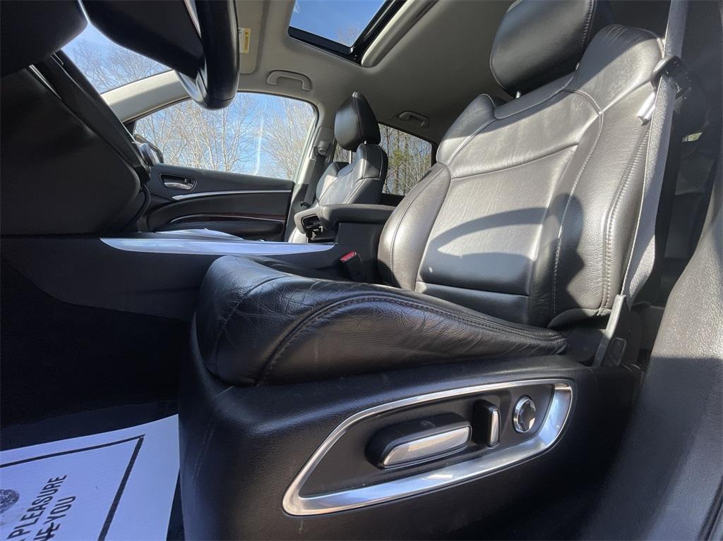 used 2020 Acura MDX car, priced at $23,991