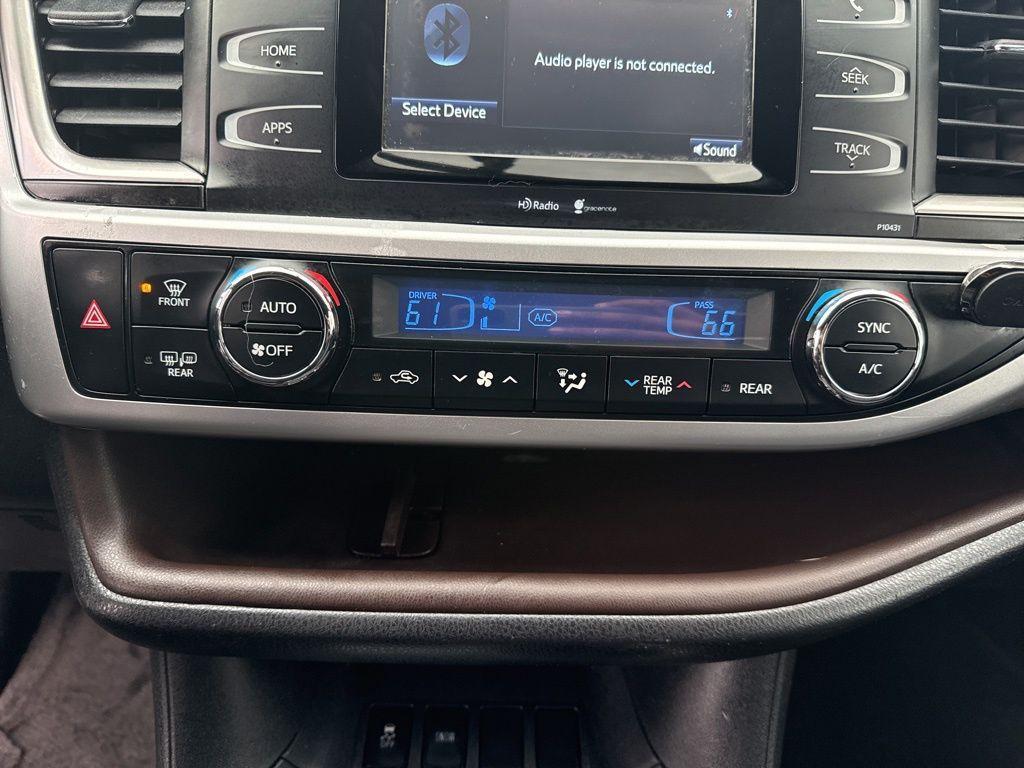 used 2014 Toyota Highlander car, priced at $11,877