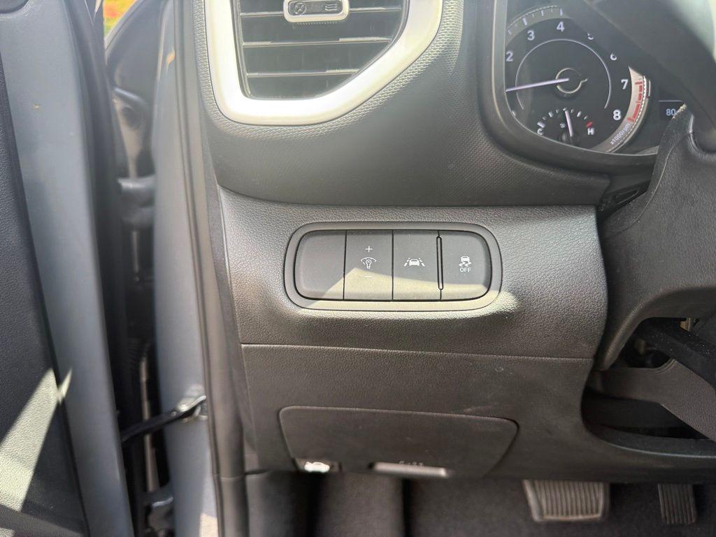 used 2022 Hyundai Venue car, priced at $17,677