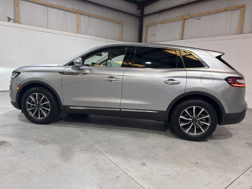 used 2022 Lincoln Nautilus car, priced at $30,991