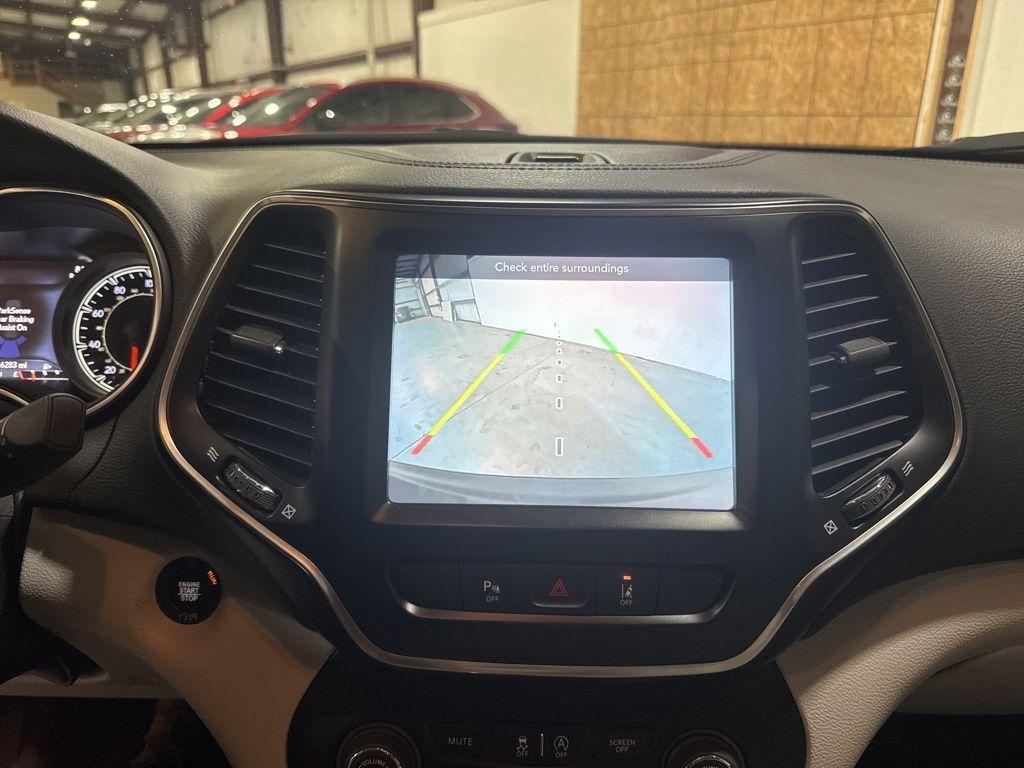 used 2021 Jeep Cherokee car, priced at $19,177
