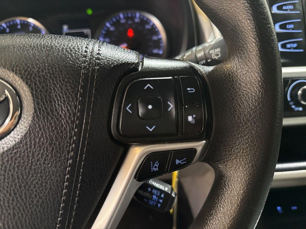 used 2019 Toyota Highlander car, priced at $17,991