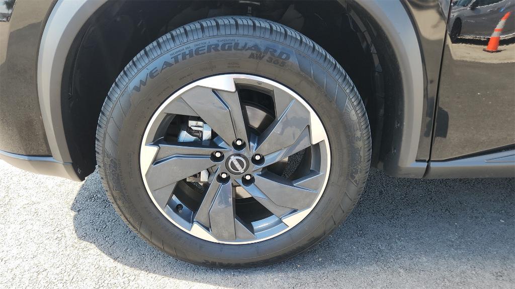 used 2024 Nissan Rogue car, priced at $20,295