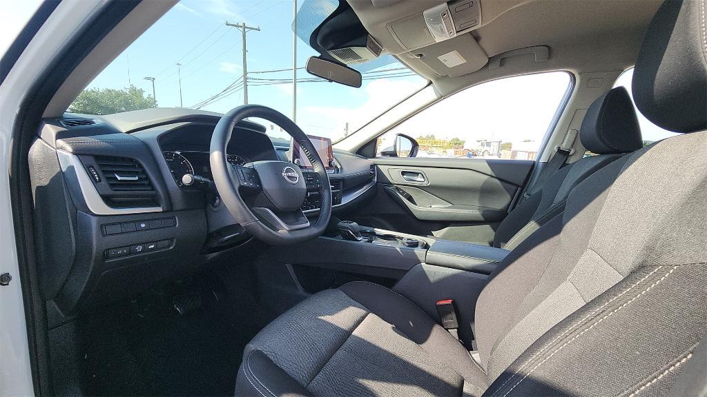 used 2025 Nissan Rogue car, priced at $24,599
