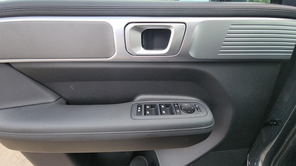 new 2026 Hyundai SANTA FE HEV car, priced at $38,965