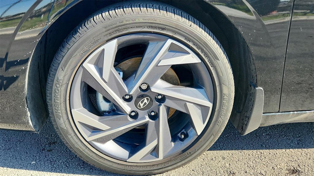 used 2025 Hyundai ELANTRA HEV car, priced at $23,995