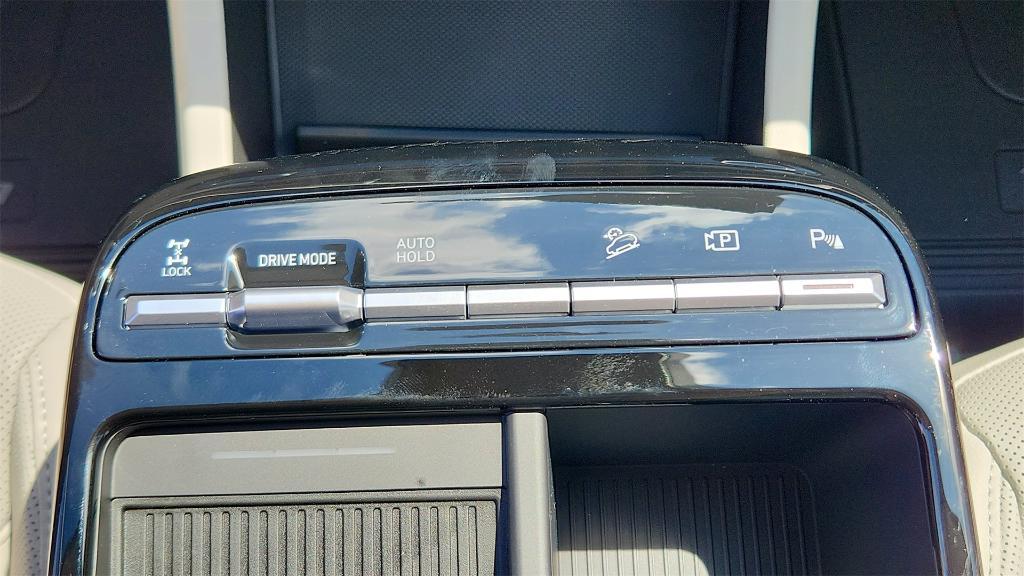 new 2026 Hyundai TUCSON Hybrid car, priced at $42,475