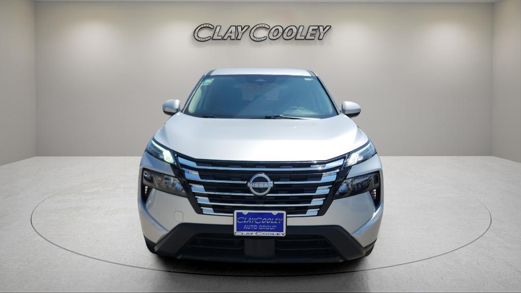used 2025 Nissan Rogue car, priced at $26,995