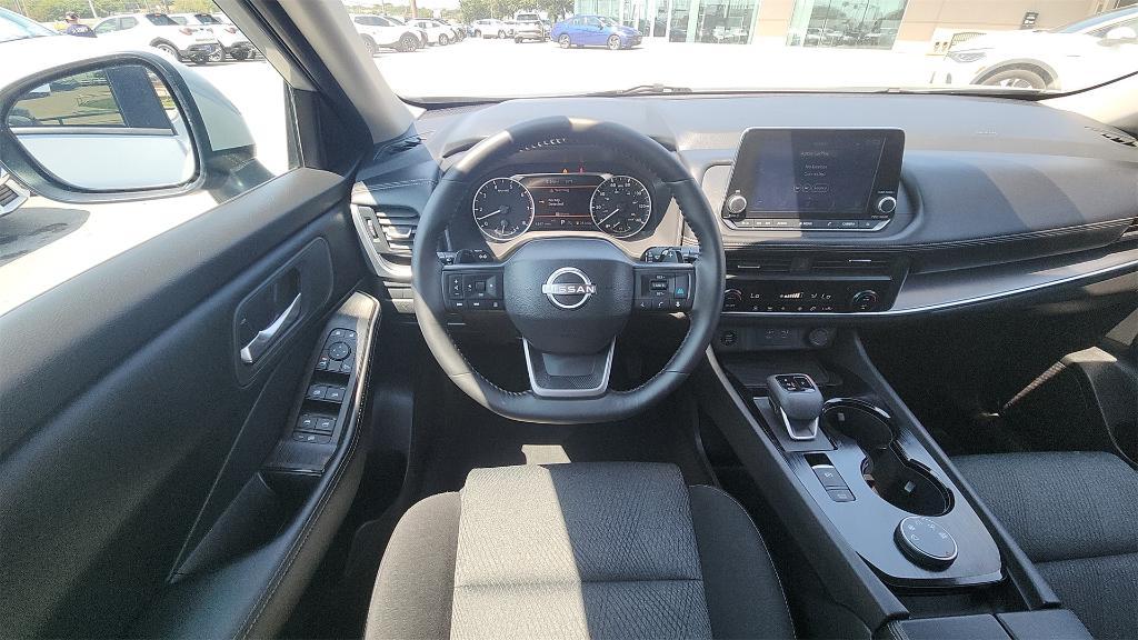 used 2025 Nissan Rogue car, priced at $26,995