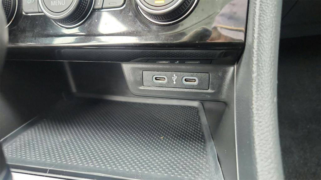 used 2024 Volkswagen Jetta car, priced at $18,995