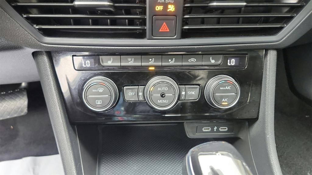 used 2024 Volkswagen Jetta car, priced at $18,995