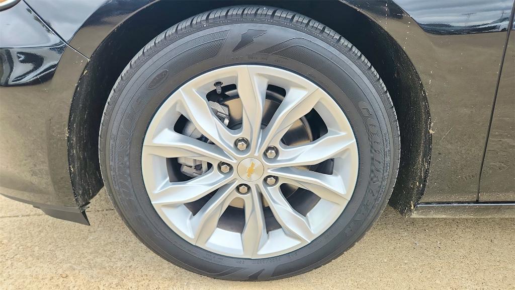 used 2025 Chevrolet Malibu car, priced at $19,995